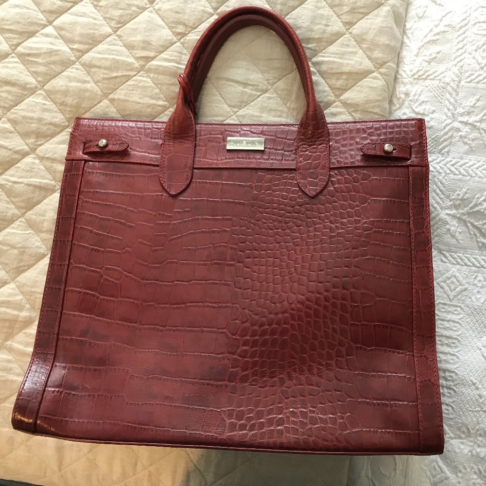 AusIini leather tote